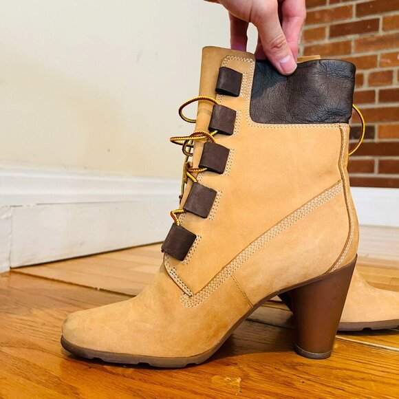 Timberland Women's High Heel Wheat Boots Size 7 M - Picture 11 of 16